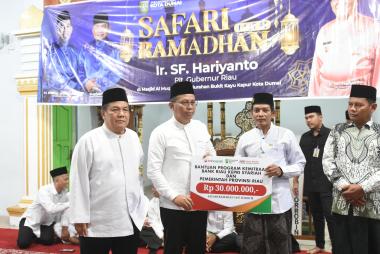 bsafari-ramadan-pemprov-riau-brk-syariah-turut-berkontribusib