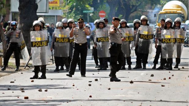 Ratusan Polisi Berjaga-jaga Antisipasi Bentrok Lanjutan 2 Ormas di Tapung Hulu, 39 Orang Ditangkap