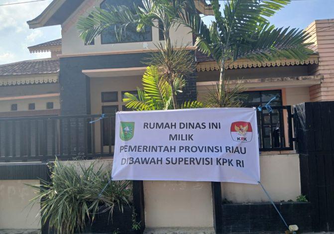 <b>Sebanyak 5 dari 33 Rumah Dinas yang Selama Ini Dikuasai Mantan Pejabat Sudah Diambil Alih Pemprov Riau</b>