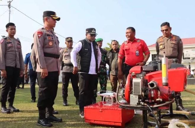 <b>Bupati dan Kapolres Pelalawan Pimpin Apel Kesiapsiagaan Karhutla</b>