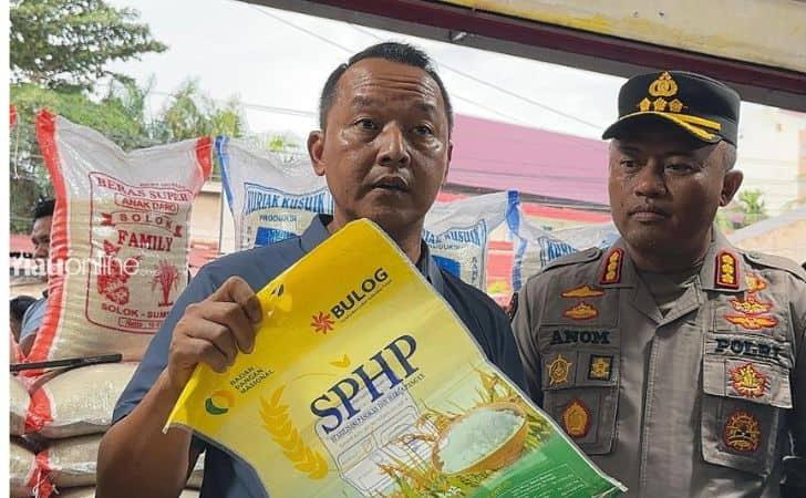 <b>Polda Riau Bongkar Kasus Beras Oplosan, Dijual Di 22 Toko Di Pekanbaru</b>