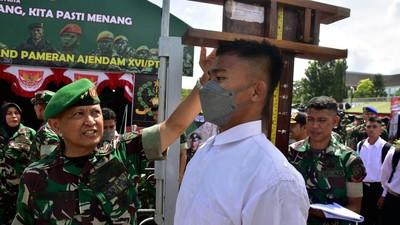 <b>TNI AD Ubah Syarat Daftar Tamtama Bintara: Tinggi 158 Cm-Umur 24 Tahun</b>