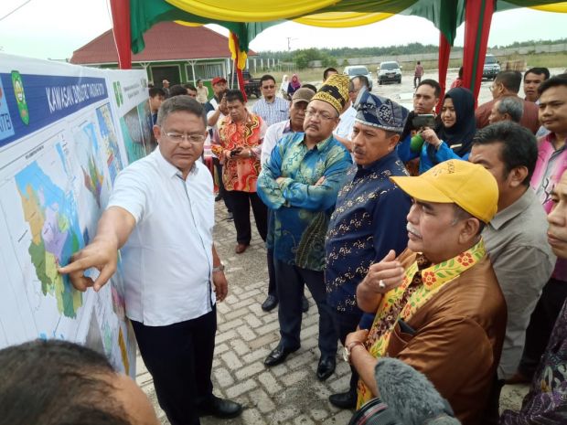 Pengusaha Malaysia Siap Tanamkan Investasi Rp14 Triliun di Kabupaten Siak