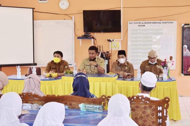 Asisten Pemerintahan Pimpin Tim Penilaian Sekolah Sehat Di Tiga Kecamatan.