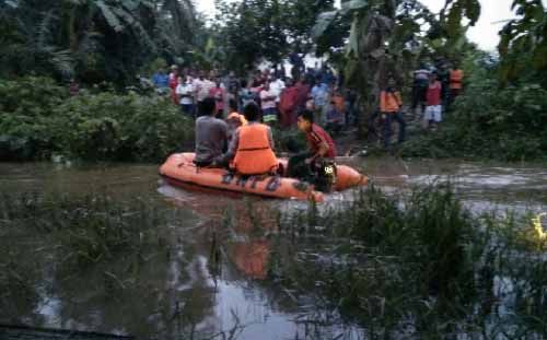 Bocah 10 Tahun yang Hilang Terseret Arus Sungai Pangarutan Sorek Pelalawan Ditemukan Tewas, Ditemukan 300 Meter dari Lokasi Tenggelam