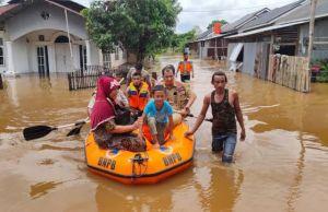 bmeski-mulai-surut-banjir-masih-melanda-beberapa-desa-di-dua-kabupaten-di-riaub