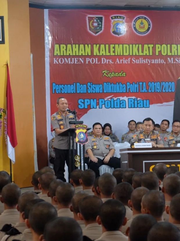 Pesan Komjen Arief kepada 203 Siswa Bintara di Riau: Jangan Arogan, Jangan Main Gebuk, Jangan Main Asal Tangkap...