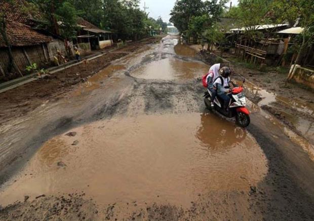Pemprov Riau Tahun Ini Gelontorkan Duit Rp430 Miliar untuk Bangun Jalan