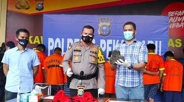 Terungkap! Penyerang Petugas & Mobil Bea Cukai Riau Dikumpulkan di Sebuah Kafe, Mabuk sebelum Beraksi