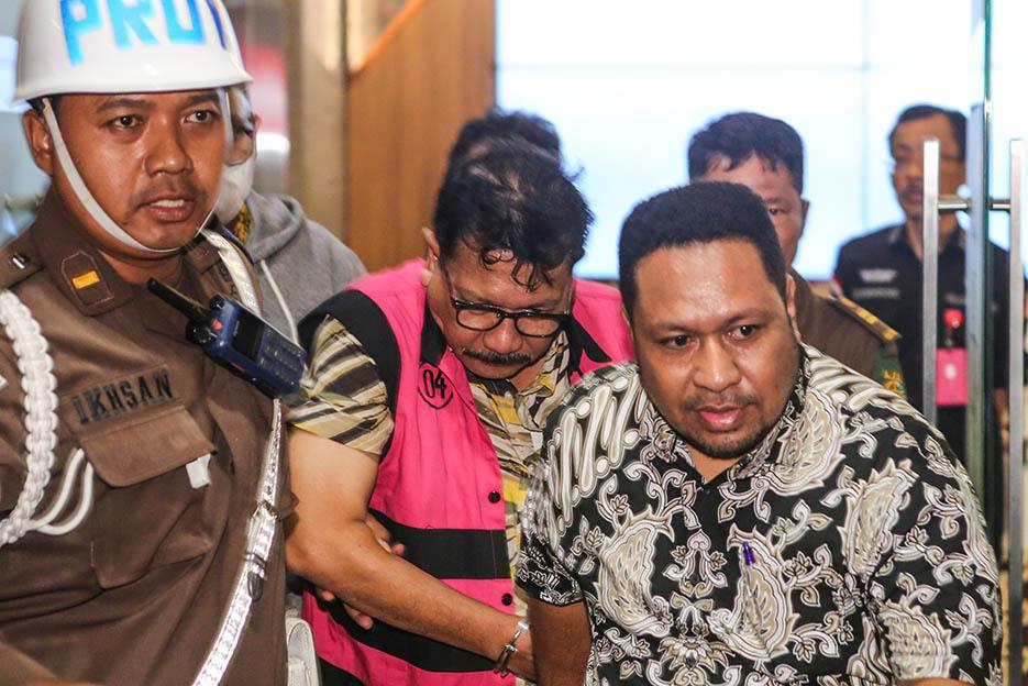 <b>Mantan Pejabat Mahkamah Agung Zarof Ricar Ditetapkan sebagai Tersangka Kasus TPPU, Asetnya di Riau Diblokir</b>