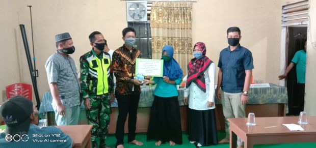 Pemdes Pulau Binjai Kuansing Salurkan BLT Dana Desa ke 105 KK