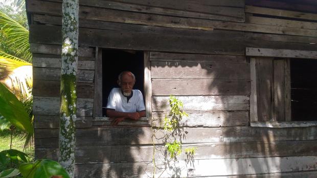 Kisah Pilu Kakek Rusman, Hidup Sebatang Kara di Gubuk Reyot Tak Layak Huni di Jantung Kota Siak Sri Indrapura