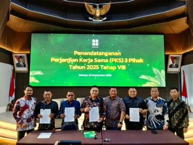 bbrk-syariah-teken-pks-tiga-pihak-dukung-program-peremajaan-sawit-rakyatb