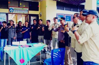 bkapolres-kuantan-singingi-monitoring-sejumlah-tps-di-hari-pencoblosan-pilkada-2024b