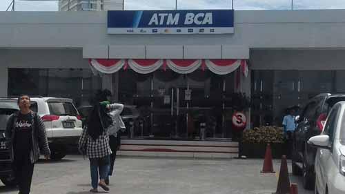 Sejumlah Mesin ATM BCA di Pekanbaru Tidak Berfungsi Optimal