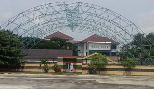 Lapangan Tenis DPRD Riau Berbiaya Rp3,2 Miliar Bisa untuk Umum