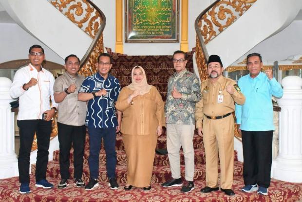 Selaraskan Program Pembangunan, Bupati Kasmarni Berdiskusi Akrab dengan Ketua dan Anggota DPRD Kepulauan Meranti