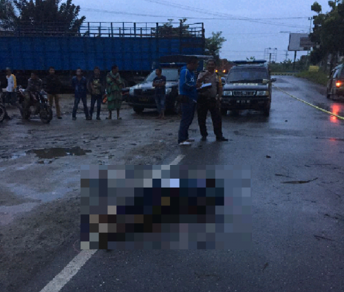 Ditemukan Balok Kayu dan Parang di Lokasi Penemuan Mayat Pria Bersimbah Darah di Kafe Jalan SM Amin Pekanbaru