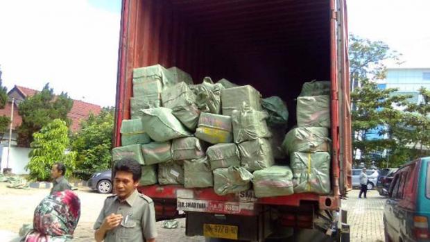 Kosmetik Ilegal Senilai Rp2,5 Miliar Nyaris Masuk Jakarta, Diangkut dengan Truk Kontainer dari Pekanbaru
