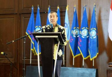 gubernur-syamsuar-sebut-perkembangan-investasi-memacu-pertumbuhan-ekonomi-riau