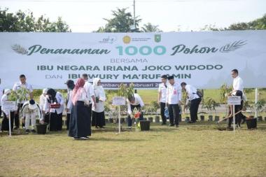 gubri-tanam-pohon-di-pekarangan-rumah-dinas-nantinya-bisa-menjadi-agrowisata