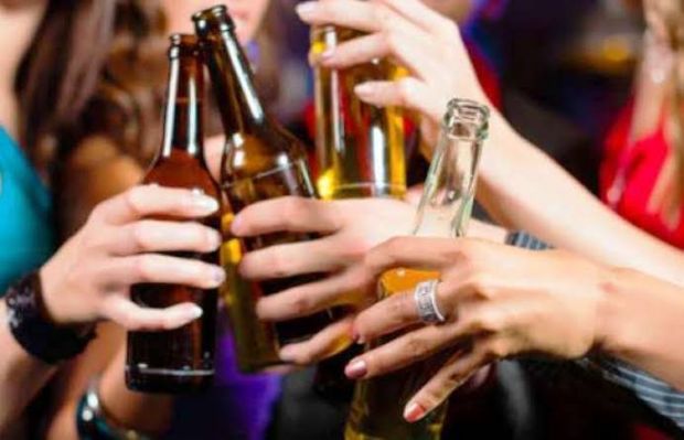 Pesta Minuman Keras Saat PSBB, Muda Mudi Pekanbaru Kena Denda hingga Rp3 Juta