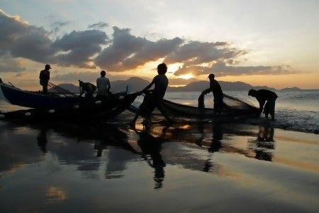 Demi Bebaskan Nelayan, Legislator Riau dan Bupati Rokan Hilir Langsung Terjun Lobi Pemerintah Malaysia