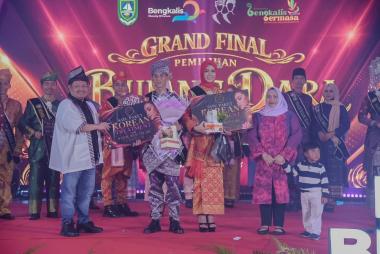 brafi-dan-reni-silviani-juara-bujang-dara-bengkalis-2026b
