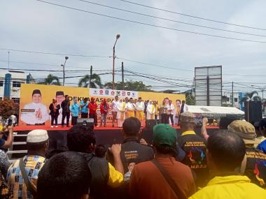 deklarasi-sebelum-daftar-ke-kpu-bapaslon-nasarudinabu-bakar-ingin-membangun-pelalawan-yang-lebih