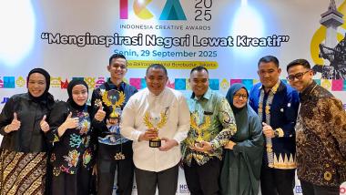 bdsayur-tpi-dan-nafeesa-snack-umkm-binaan-brk-syariah-raih-penghargaan-indonesia-creative-awards