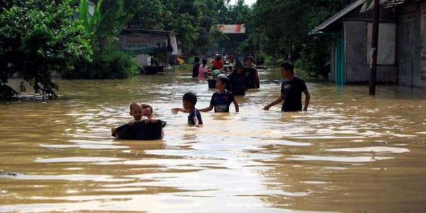 Terseret Banjir yang Melanda Desa Airhitam Rokan Hilir, Bocah 6 Tahun Ditemukan Meninggal