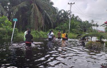 Warga Sedang Tidur, Banjir Datang dan Rendam Ratusan Rumah di Dumai Riau