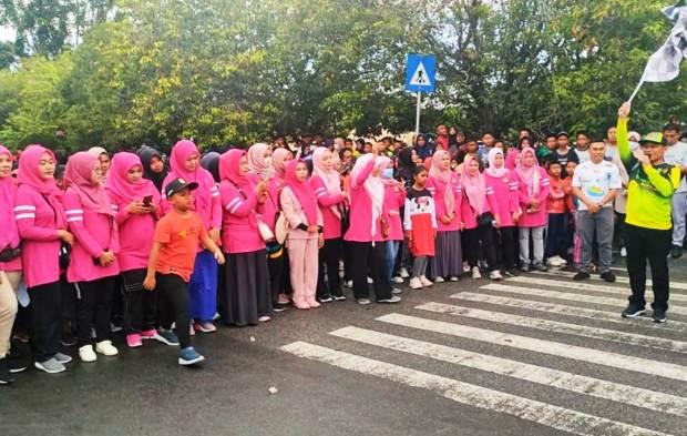 Gerak Jalan Santai HUT Korpri dan DWP di Kabupaten Bengkalis Meriah, Peserta Membludak