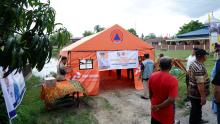 tanggap-bencana-banjir-phr-beri-bantuan-3-tenda-darurat-untuk-bpbd-pekanbaru