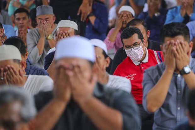 PSBB Berakhir, 1.380 Masjid dan Musala di Kota Pekanbaru Kembali Dibuka dengan Protokol Kesehatan