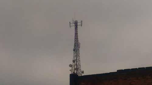 Terkesan Dibiarkan, Puluhan Menara Telekomunikasi di Siak Tetap Berdiri Tegak, walau Tak Kantongi Izin 