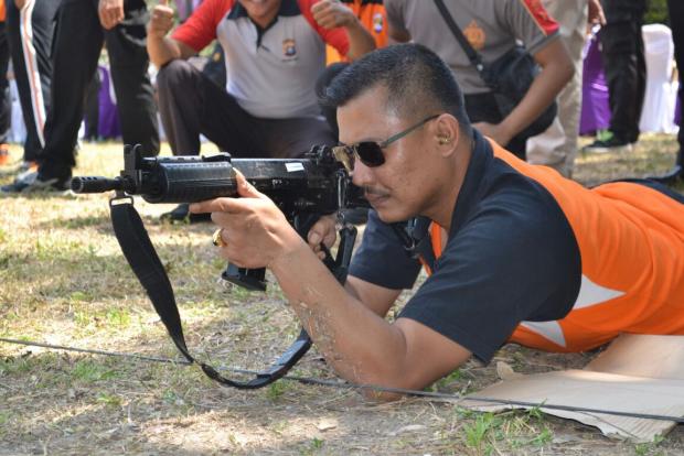 Serunya Melihat Keberhasilan Anggota Polres Siak Menembak Sasaran