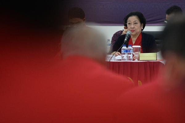 11 November Megawati Umumkan Calon Gubernur Riau yang Diusung PDI Perjuangan